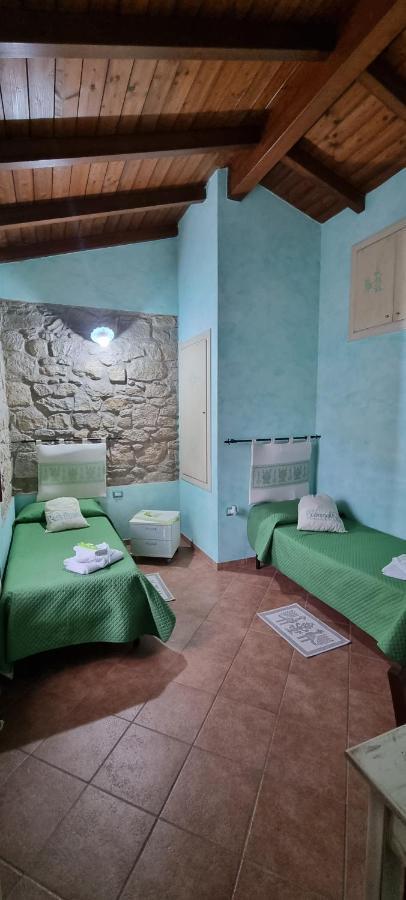 B&B Martina Senorbi Экстерьер фото